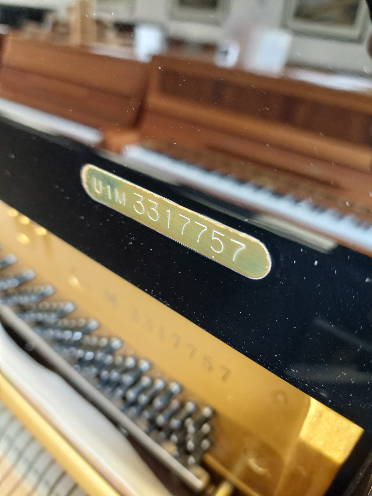 Yamaha U1M Upright Piano in Black Polyester – Gallery image – Roberts Pianos Oxford