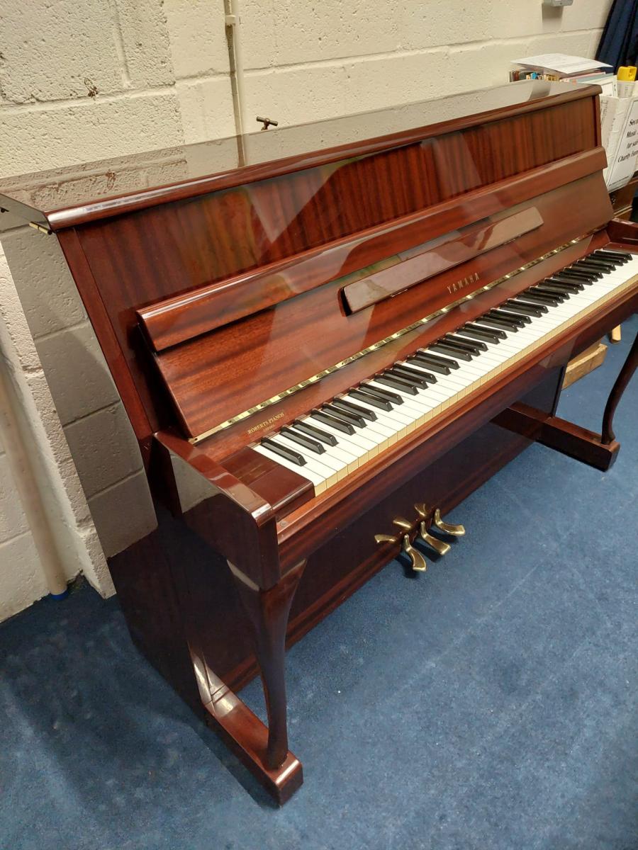 Yamaha M1S upright Piano in Bright walnut – Gallery image – Roberts Pianos Oxford