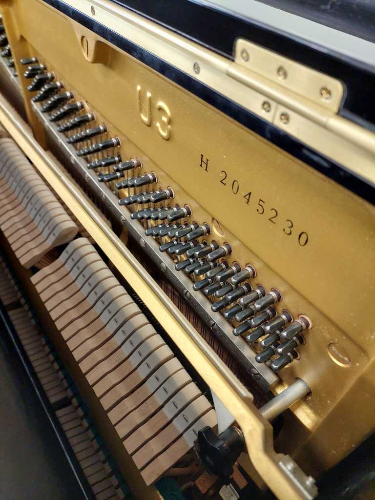 Yamaha U3H
