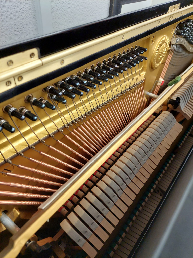 Yamaha U3H