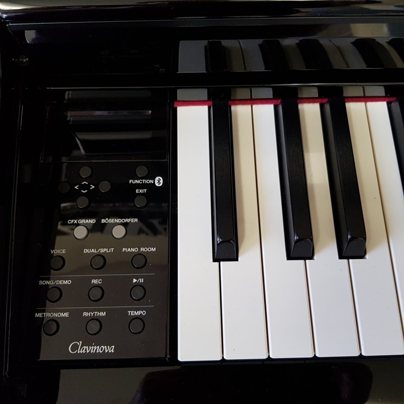 Yamaha Clavinova CLP-645