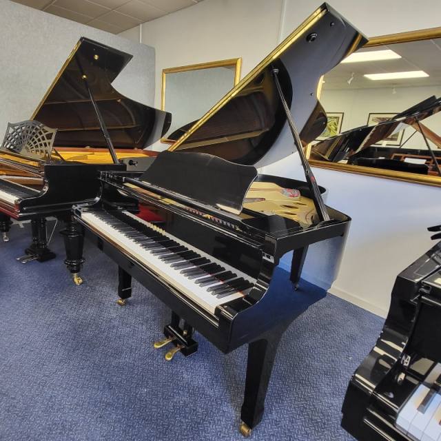 Yamaha G3E grand Piano in black – Inventory thumbnail – Roberts Pianos Oxford