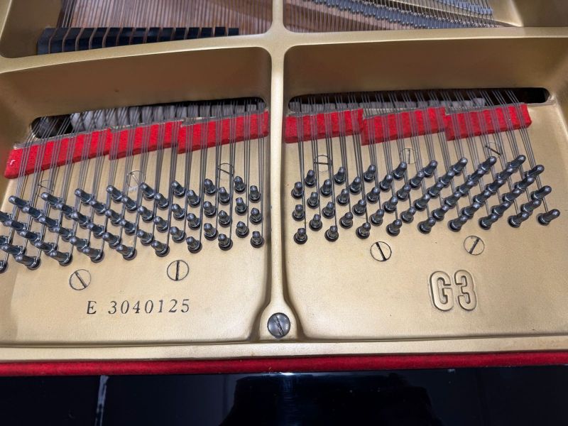 Yamaha G3E grand Piano in Bright Black – Gallery image – Roberts Pianos Oxford