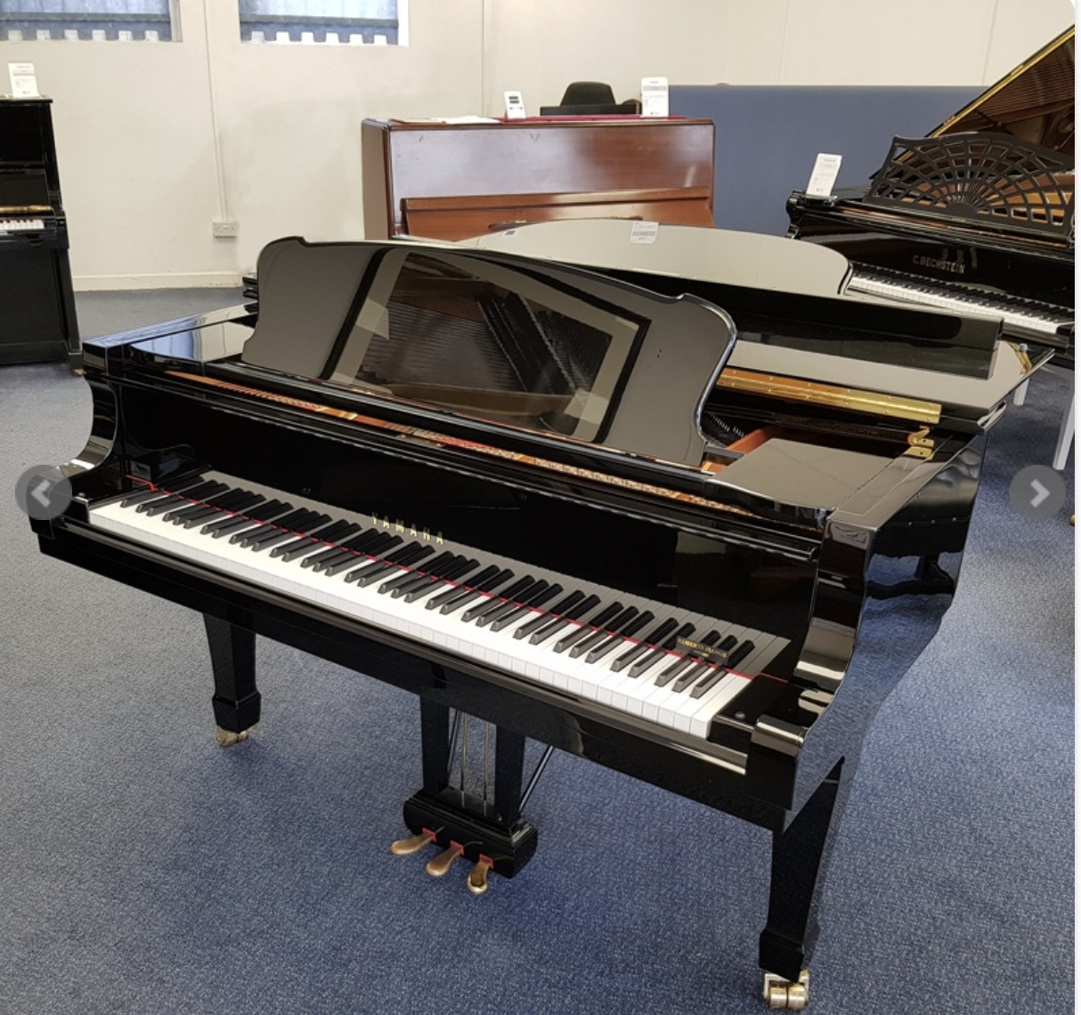 Yamaha S6