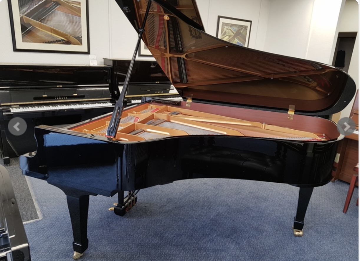 Yamaha S6