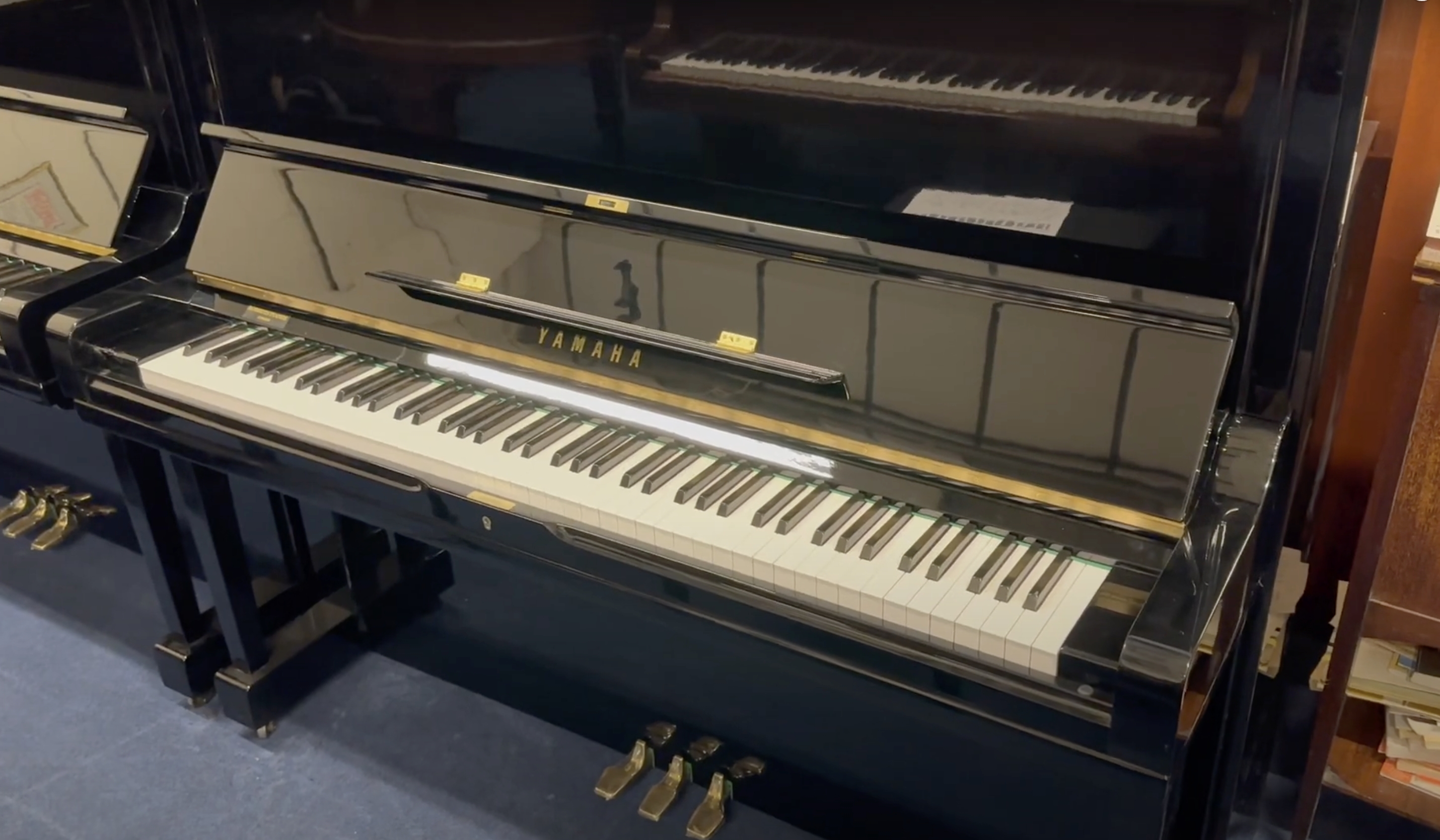 Yamaha U3H