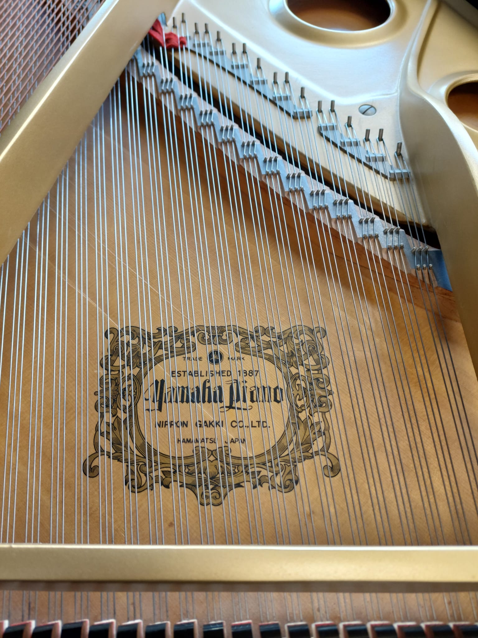 Yamaha G3E Grand Piano in Bright Black – Gallery image – Roberts Pianos Oxford