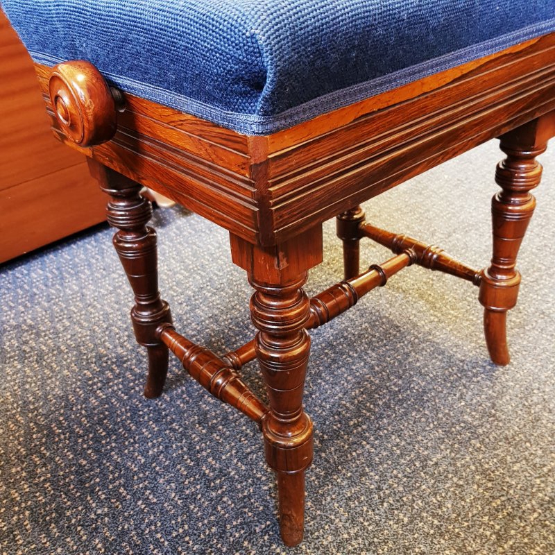 Hidrau Toledo Stool