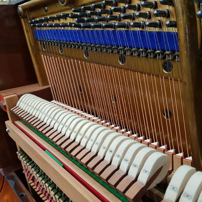 Bechstein 10 upright Piano in rosewood – Gallery image – Roberts Pianos Oxford