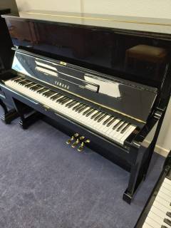Yamaha U1H Upright Piano in Black Polyester – Inventory thumbnail – Roberts Pianos Oxford