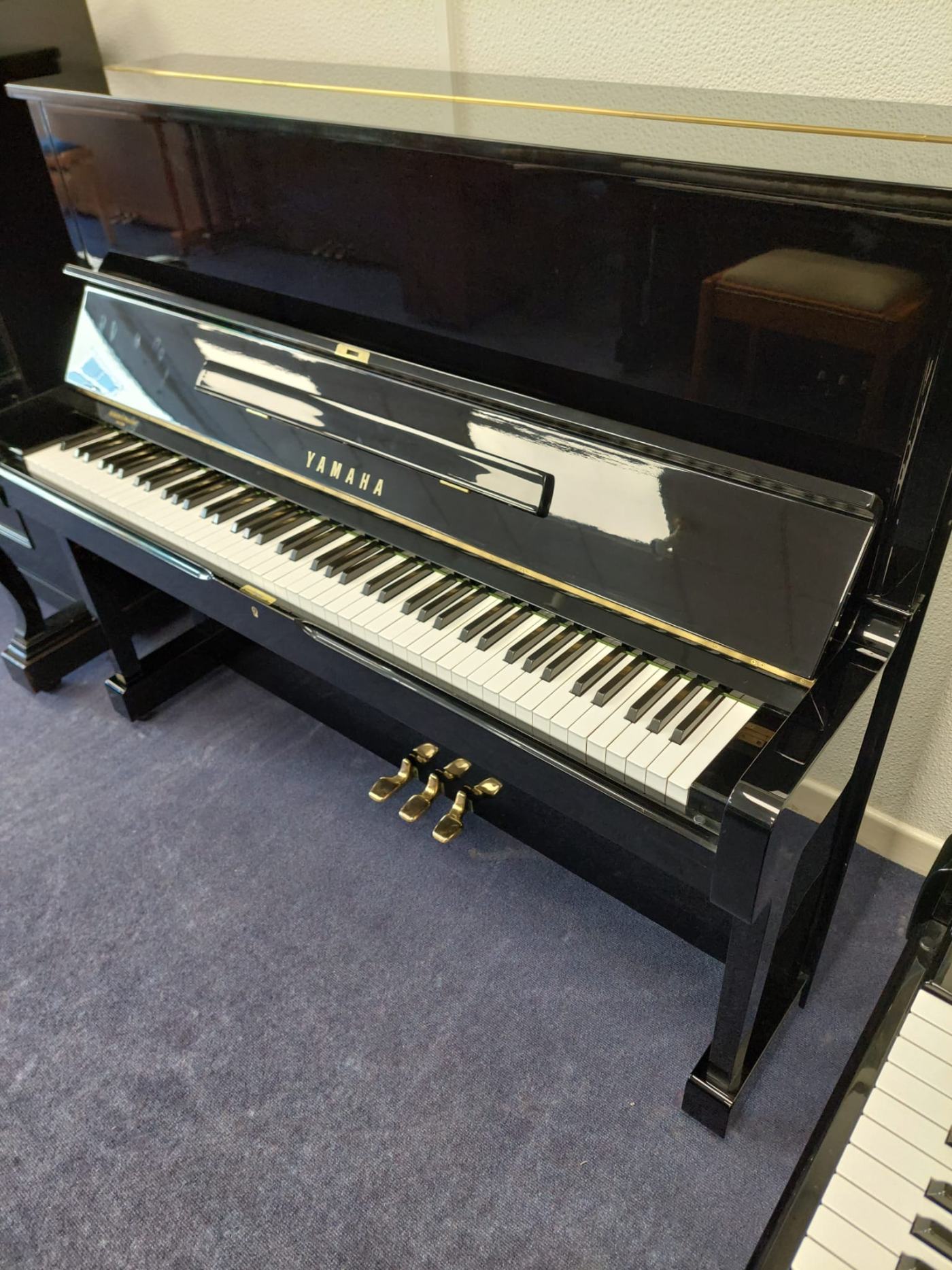 Yamaha U1H Upright Piano in Black Polyester – Featured image – Roberts Pianos Oxford