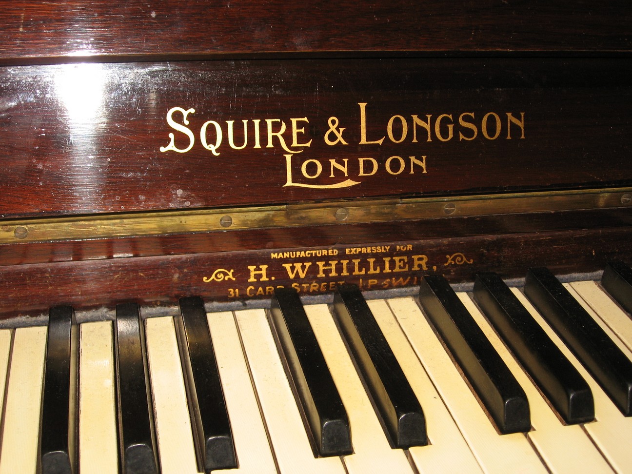 Squire and Longson piano