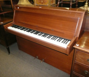 Lindner piano