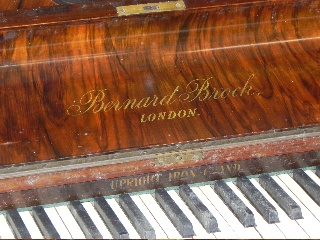 Brock, Bernard piano