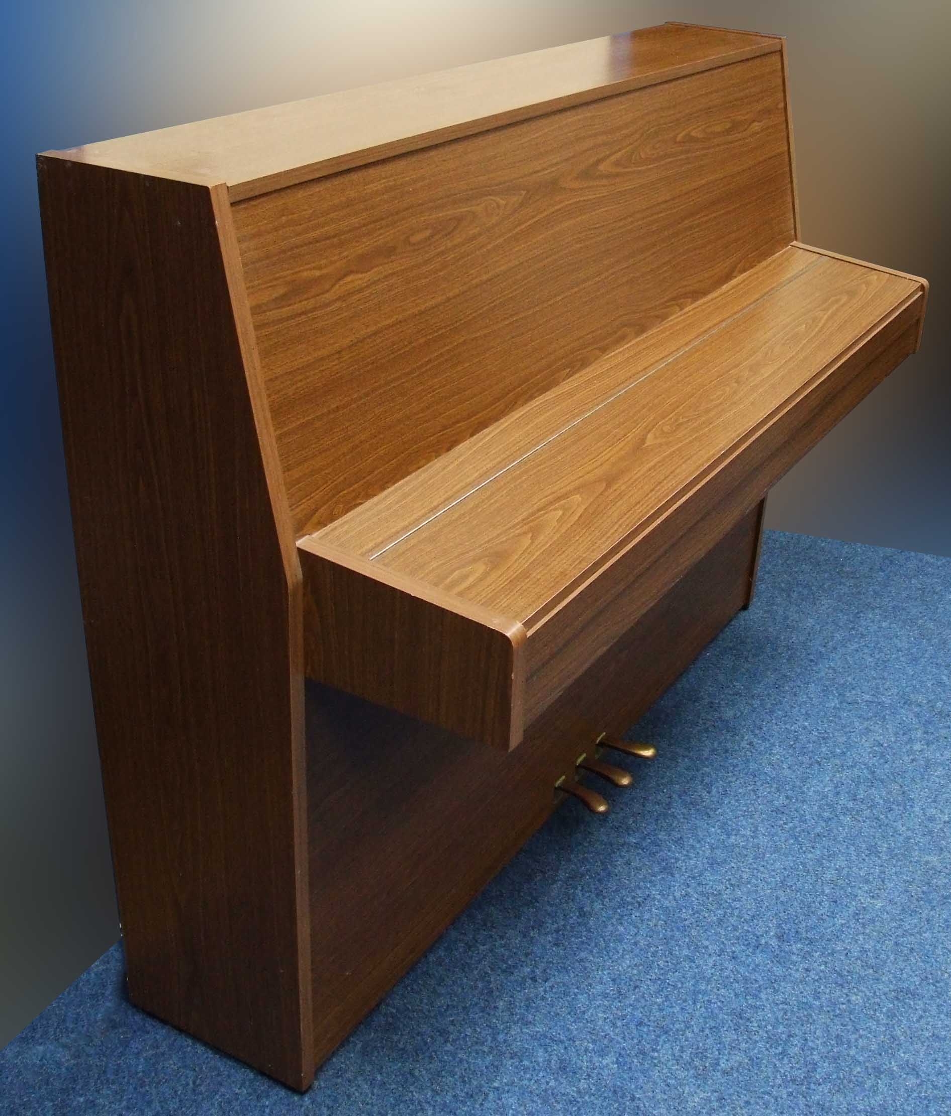 Sold Fazer piano