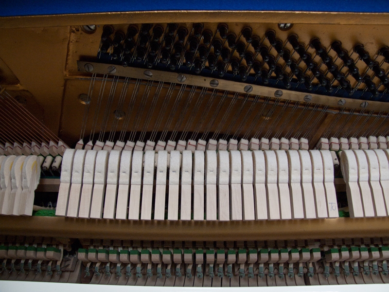 Sold Zender piano