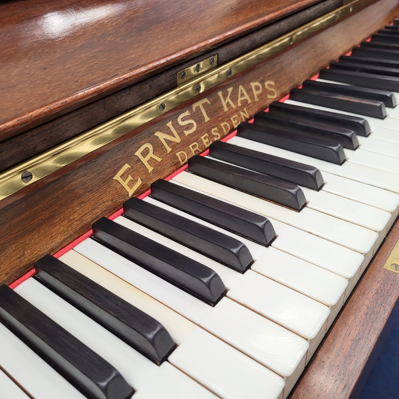 Sold Kaps piano