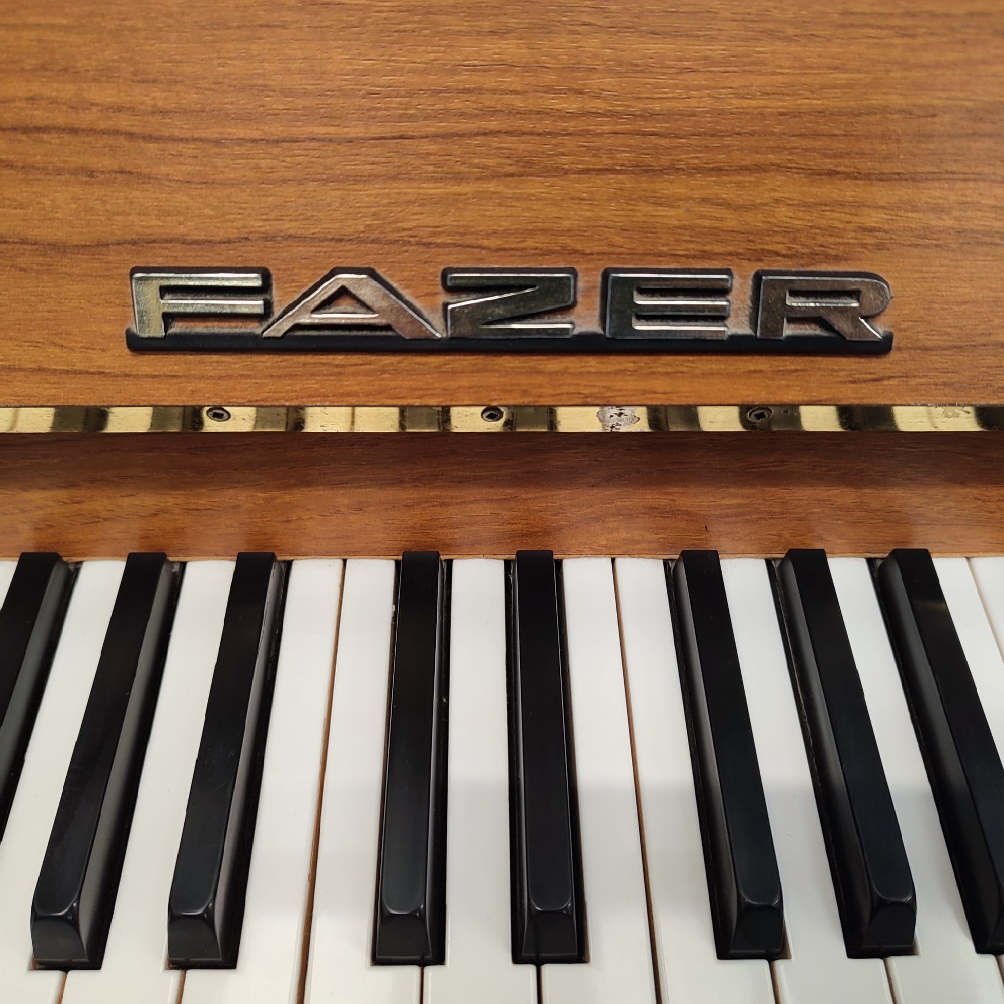 Sold Fazer piano